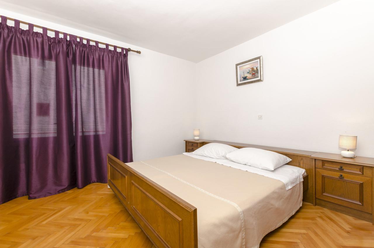 Apartments Katica Primosten Exterior photo