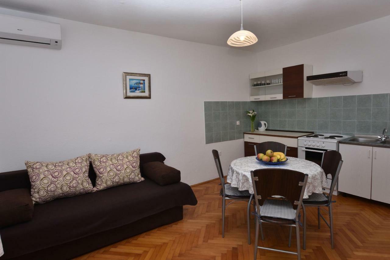Apartments Katica Primosten Exterior photo